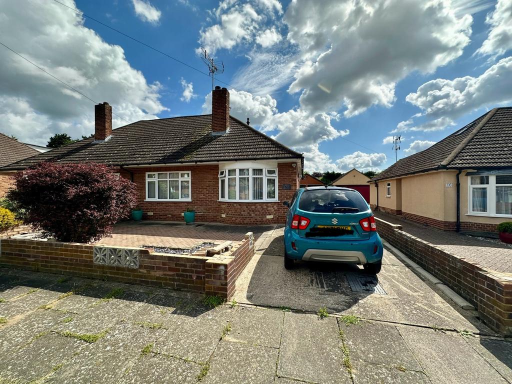 St. Augustines Gardens, Ipswich IP3 3 bed semidetached bungalow £350,000