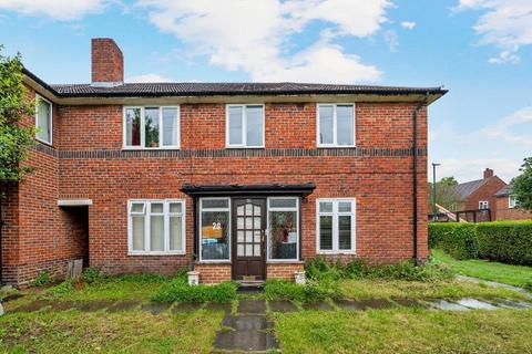 3 bedroom maisonette to rent, Bushey Road, London, SW20 8EE