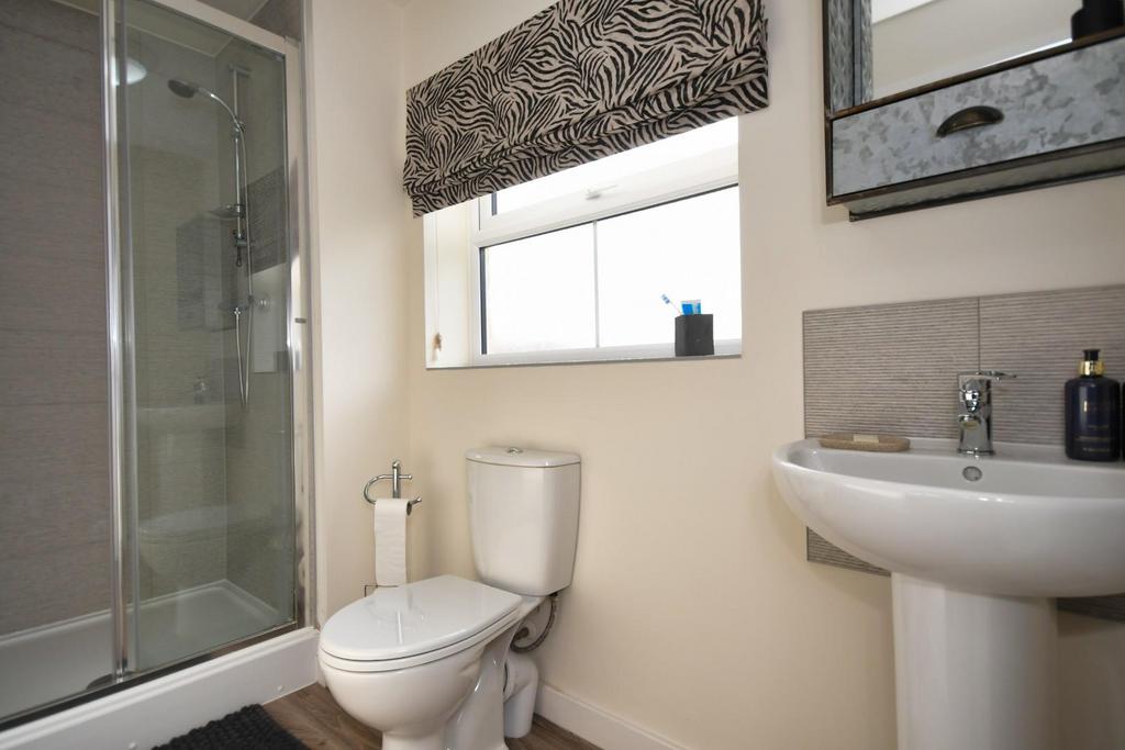 EN SUITE.jpg