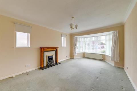 20 Wadhurst Drive, Goring By Sea, Worthing, BN12 4XA