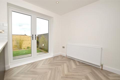 3 bedroom detached house for sale, Glenlea Close, Stanningley, Pudsey, West Yorkshire