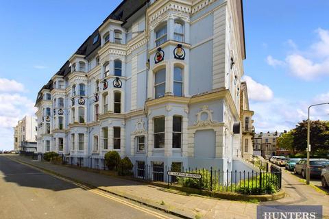 2 bedroom apartment for sale, St. Martins Avenue, Scarborough