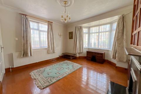 3 bedroom end of terrace house for sale, Kingsland Avenue, Coventry