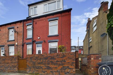 3 bedroom terraced house for sale, Woodville Terrace, Horsforth, Leeds