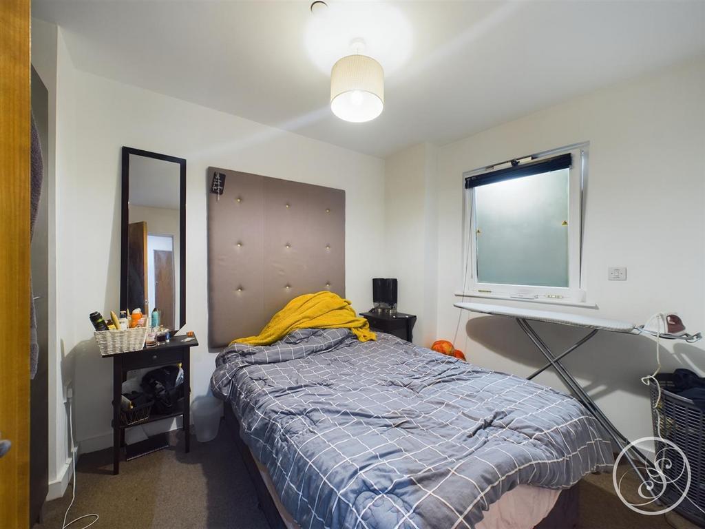 26 Skyline Bed 2