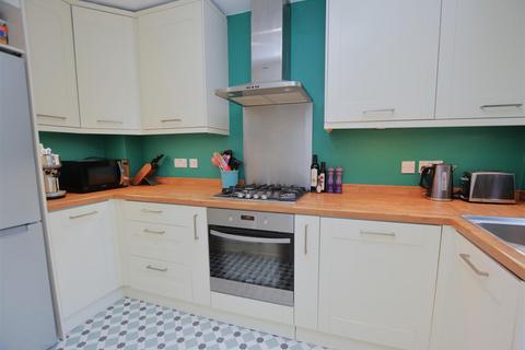 7 Daniel Close, London, SW17 9DD
