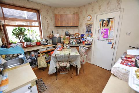 62 Dinton Road, London, SW19 2AP