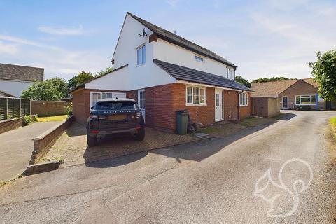 5 bedroom detached house for sale, Meadow Grass Close, Stanway