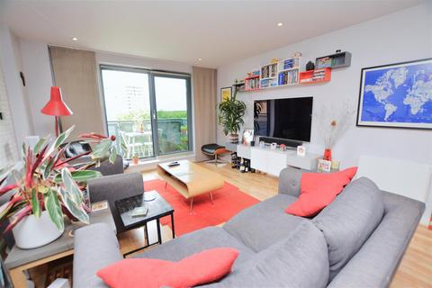 2 bedroom apartment for sale, Chapter Way, Colliers Wood SW19