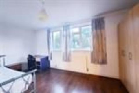 3 bedroom flat to rent, Royal College Street, London NW1