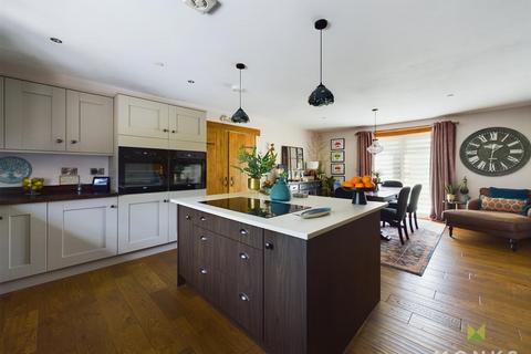 4 bedroom detached house for sale, Bwlch-Y-Cibau, Llanfyllin