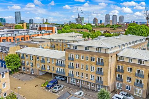 1 bedroom flat for sale, Queensgate House, Bow