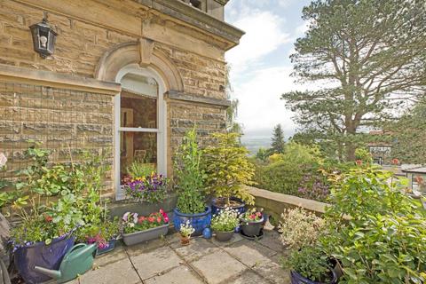 3 bedroom apartment for sale, Queens Drive, Ilkley LS29