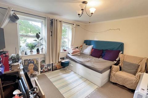 2 bedroom flat for sale, Trafalgar Road, Birmingham B13