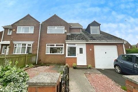 3 bedroom semi-detached house to rent, Courtney Drive, Sunderland