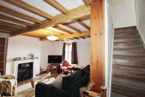2 bedroom terraced house to rent, Hodgson Fold, Bradford BD2
