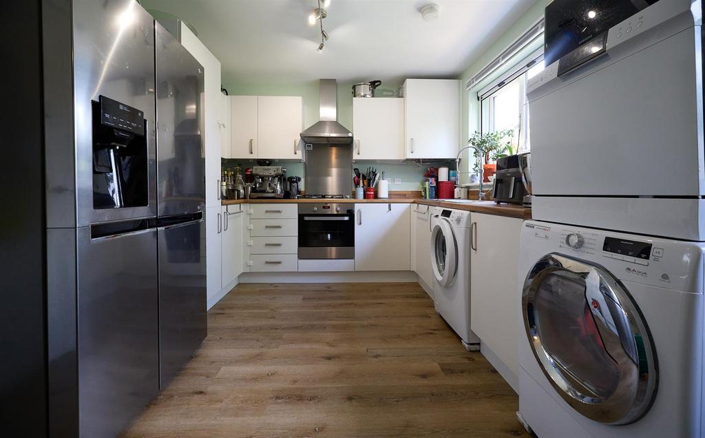 Fitted dining kitchen to rear