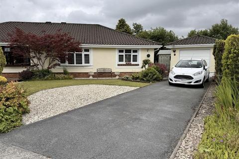 2 bedroom semi-detached bungalow for sale, Derwen Fawr, Llandybie, Ammanford