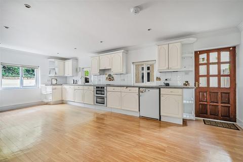 2 bedroom flat for sale, The Laurels, Gunnislake PL18