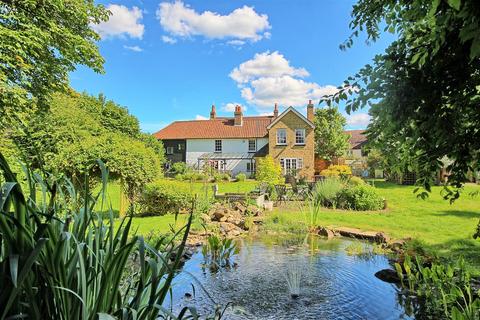 6 bedroom detached house for sale, High Street, Stanstead Abbotts SG12