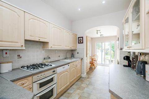 4 bedroom terraced house for sale, Blenheim Avenue, Ilford