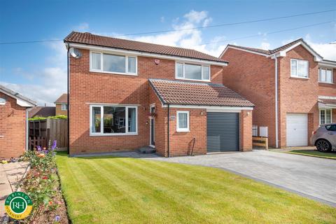 4 bedroom detached house for sale, Larkspur Close, Edenthorpe, Doncaster