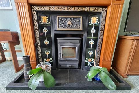 35 Compass West, Tregadillett, Launceston, PL15 7EA