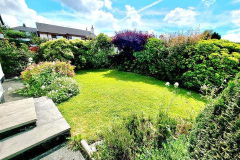 35 Compass West, Tregadillett, Launceston, PL15 7EA