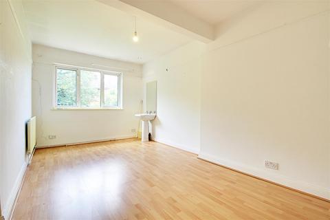 103 Hempstead Road, Kings Langley, WD4 8BS