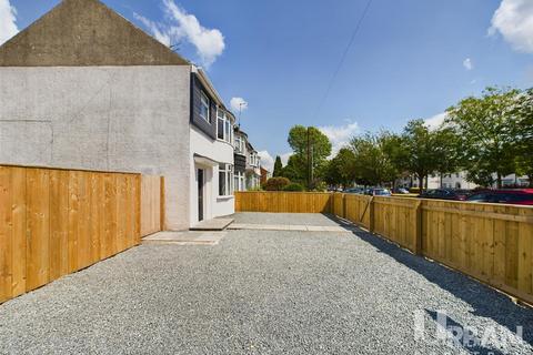 3 bedroom end of terrace house for sale, Boothferry Road, Hull