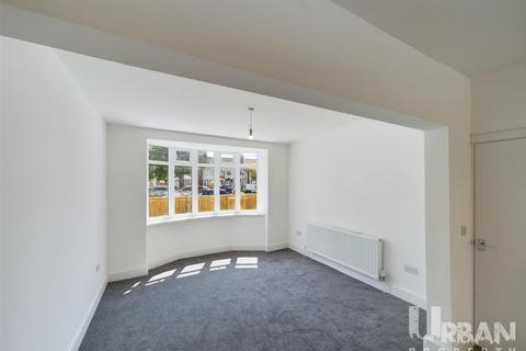 144 Boothferry Road, Hull, HU4 6ER