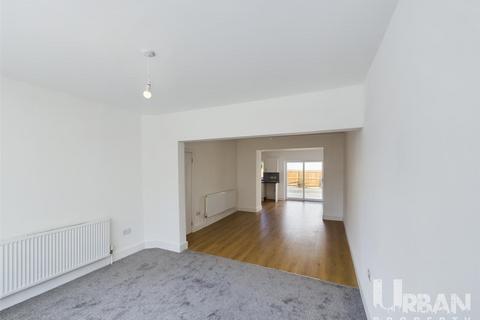 144 Boothferry Road, Hull, HU4 6ER