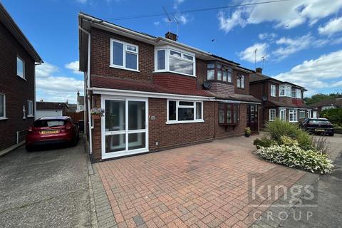 10 Woodbrook Gardens, Waltham Abbey, EN9 3DA
