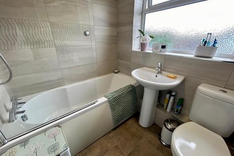 10 Woodbrook Gardens, Waltham Abbey, EN9 3DA