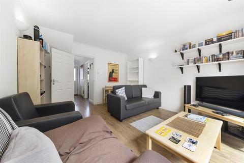 2 bedroom house for sale, Henfield Road, London