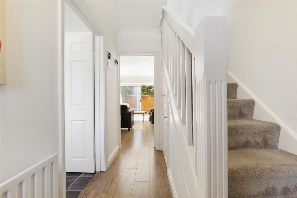 52 Henfield Road,8.jpg