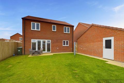 4 bedroom detached house for sale, Berriman Drive, Driffield