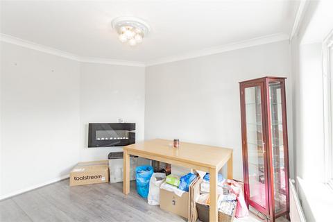 98 Green Walk, Crayford, Dartford, DA1 4JL