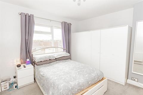 98 Green Walk, Crayford, Dartford, DA1 4JL