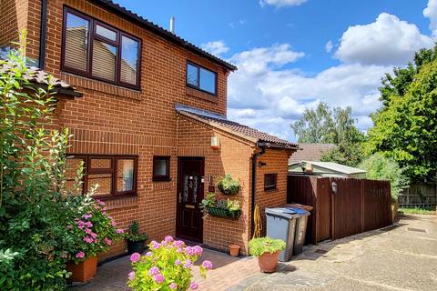 4 bedroom end of terrace house for sale, 4 BEDROOM HOUSE inc G/F Annex  - Uplands, Braughing, Herts