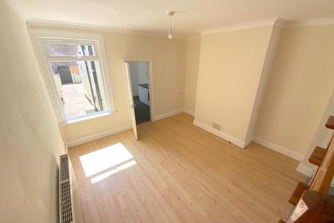 3 bedroom terraced house for sale, St. Heliers Road, Cleethorpes