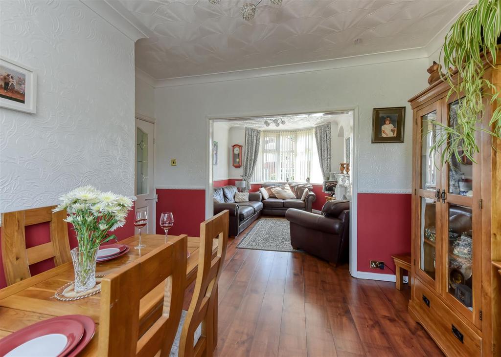 152 Fairview Road-dining2 APR25.jpg