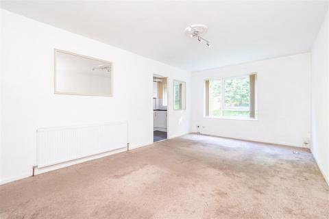 2 bedroom flat for sale, Montana Close, South Croydon