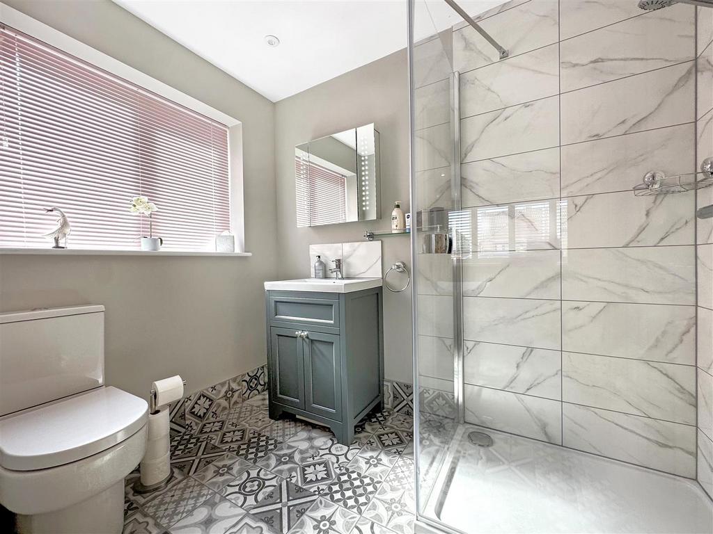En-Suite Shower Room 400