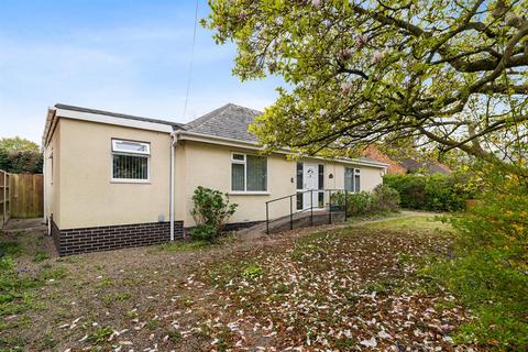 3 bedroom bungalow for sale, Madresfield Road, Malvern, WR14 2NS