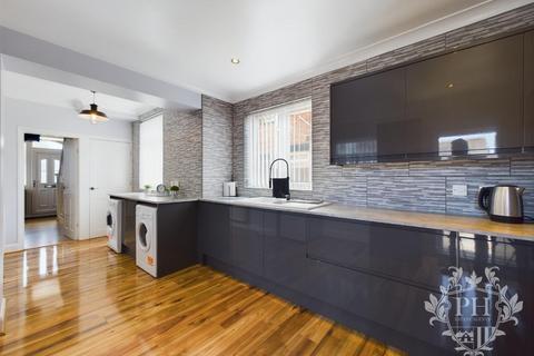 23 Belmont Avenue, South Bank, Middlesbrough, TS6 0AY