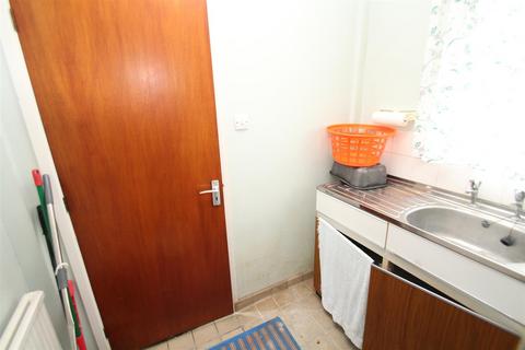 24 Bedwyn Close, Swindon, SN2 1SG
