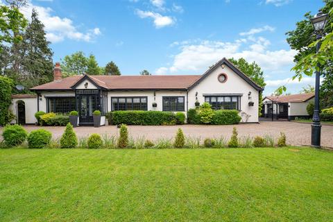 4 bedroom detached bungalow for sale, 448 Norton Lane, Earlswood, Solihull