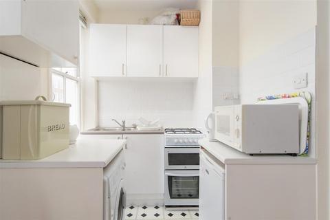 1 bedroom flat to rent, Grafton Terrace