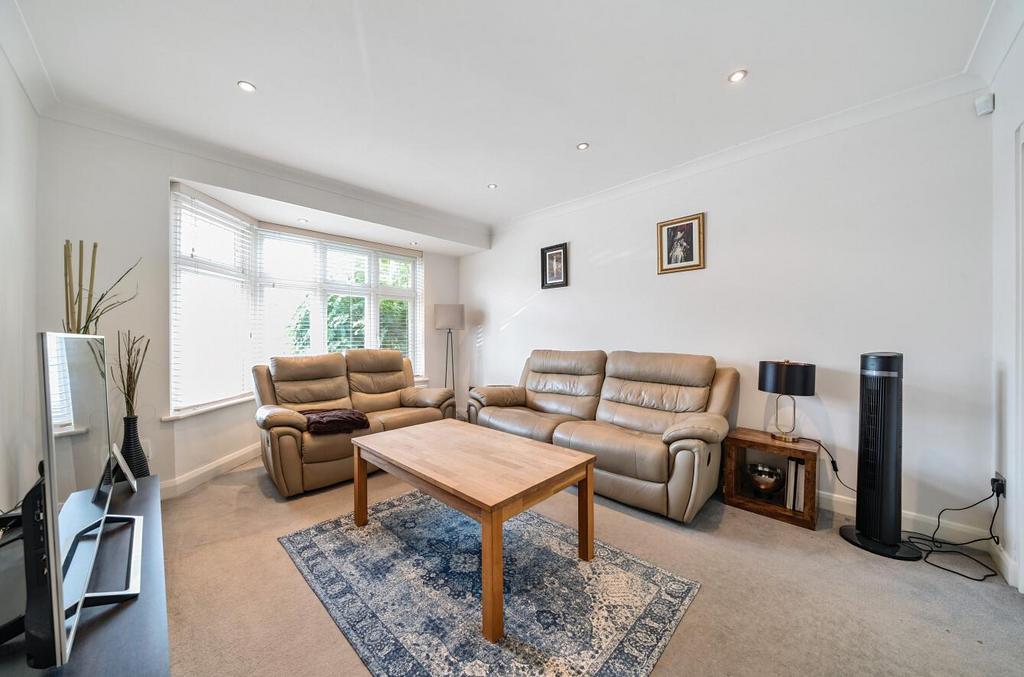 Davidson Frost-Wellings, DFW, Alders Road, Edgware